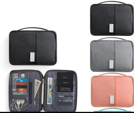 RFID Enhanced Family Passport Holder