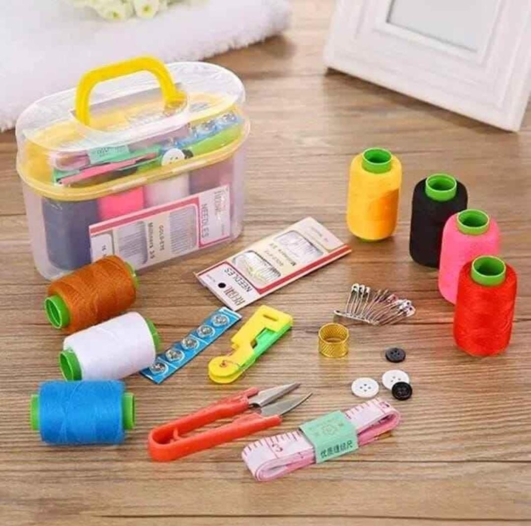 Mini Portable Sewing Kit